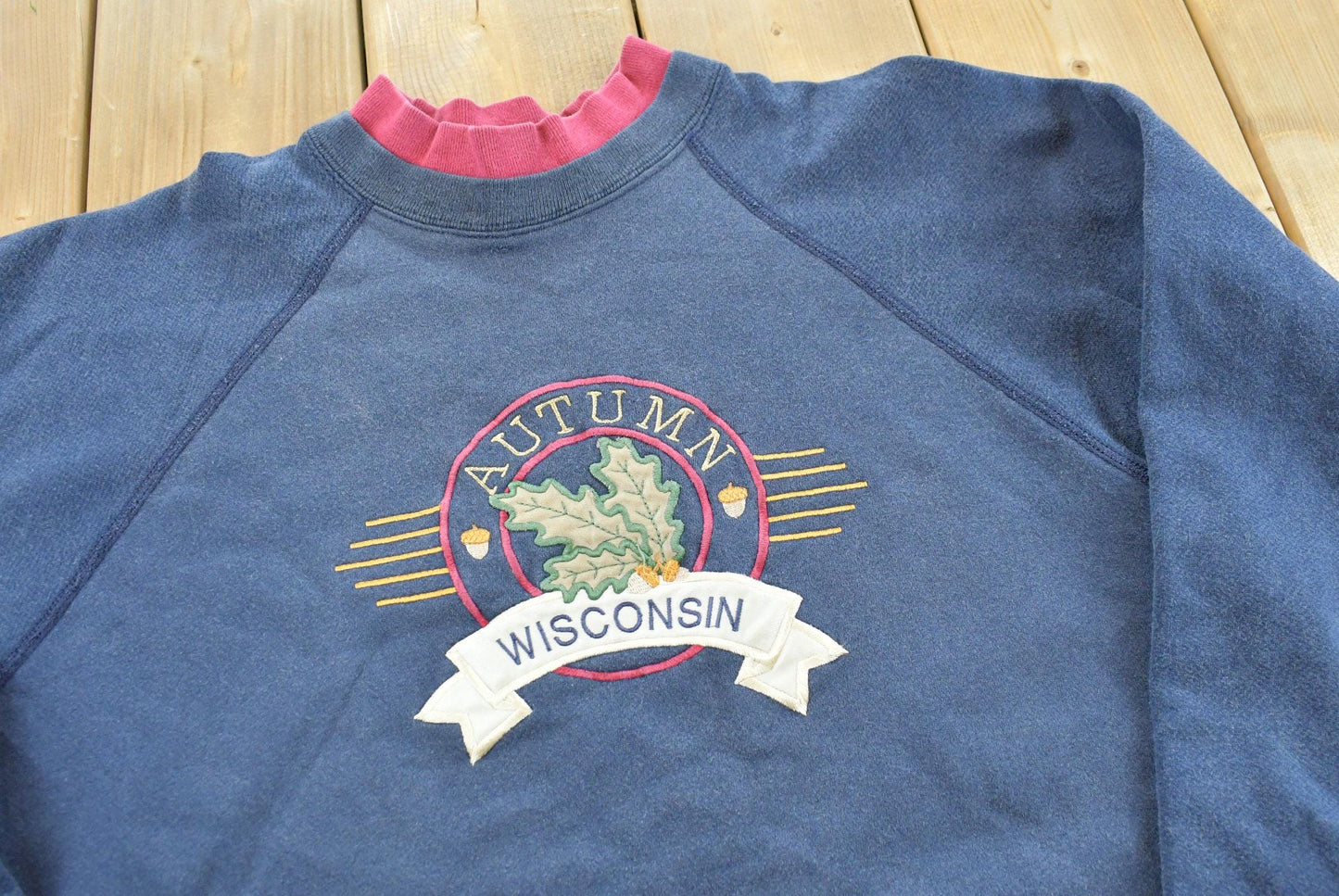 Vintage 1990s Double Collar Wisconsin Autumn Embroidered Crewneck Sweatshirt Men's L