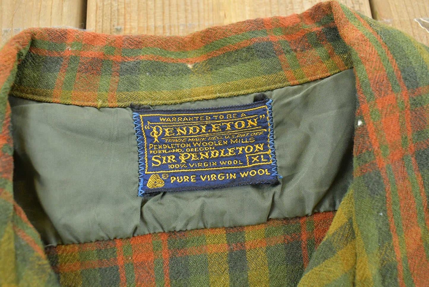 Vintage 1970s Sir Pendleton Wool Flannel Board Shirt Men's M / Loop Collar True Vintage / 70s Plaid Tartan / Made in USA