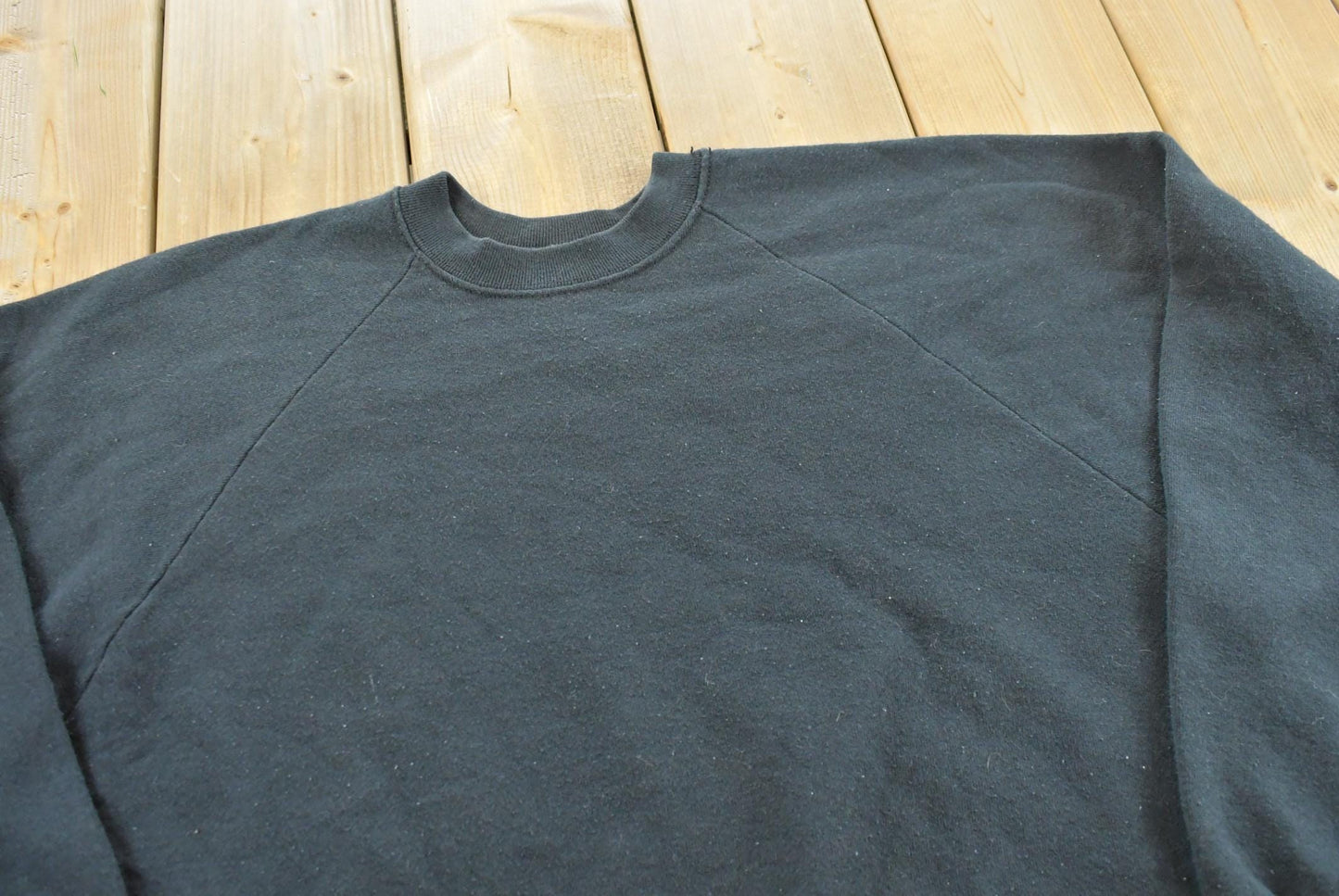 Vintage 1990s Fruit of the Loom Blank Raglan Crewneck Sweatshirt Men's L