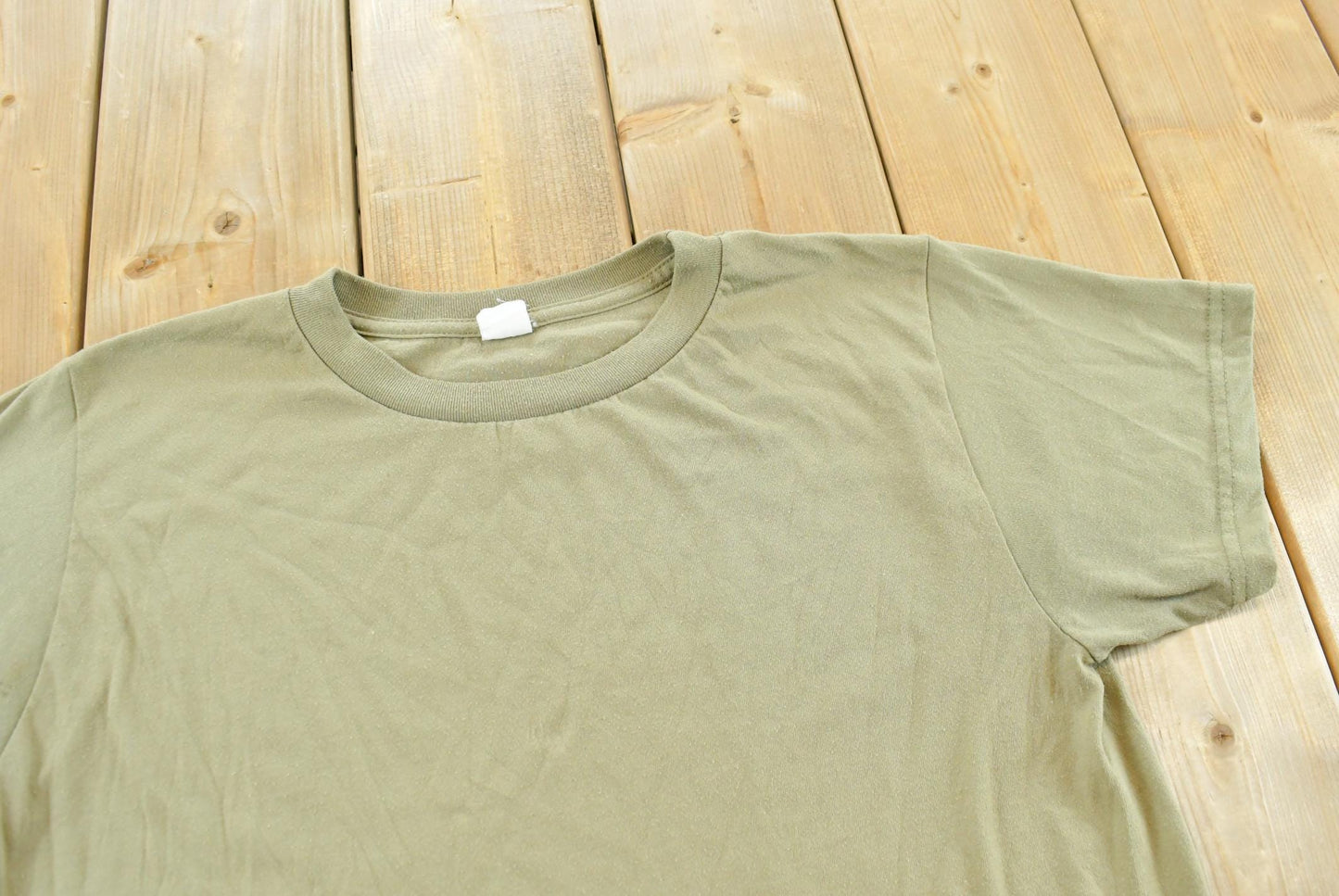 Vintage 1990s Blank Olive Green T-Shirt Men's L