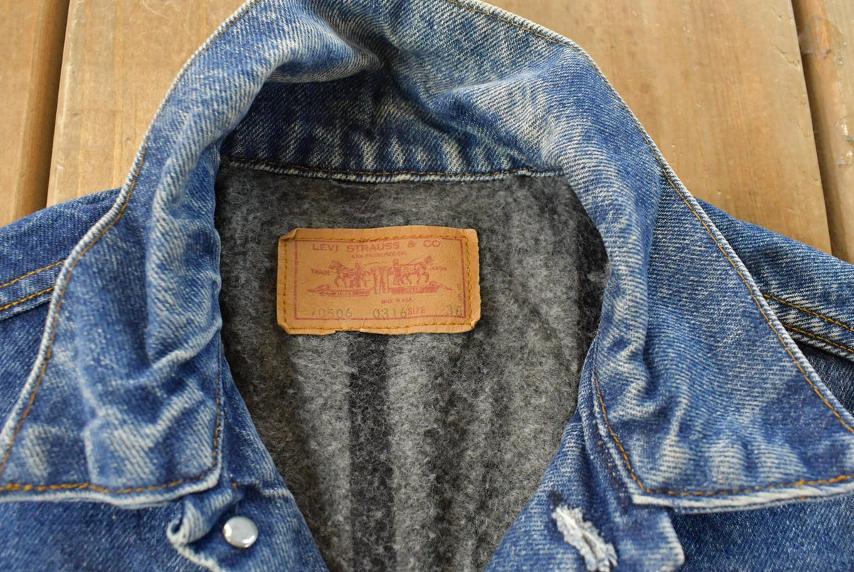 Vintage 1980s Levi's Blanket Lined Denim Jean Trucker Jacket Men's 36
