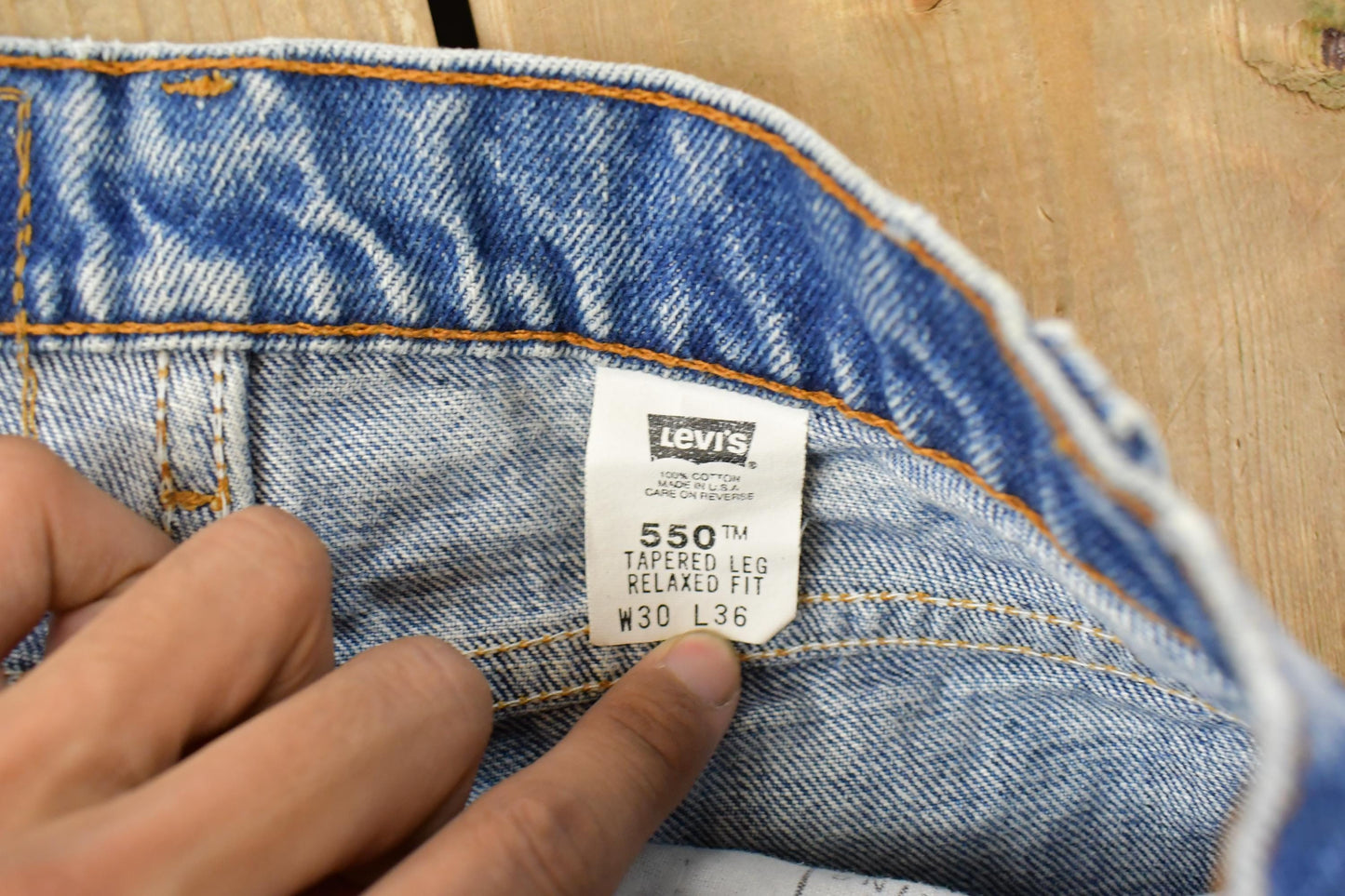 Vintage 1990s Levi's 550 Relaxed Tapered Denim Jeans Men's 29 x 36