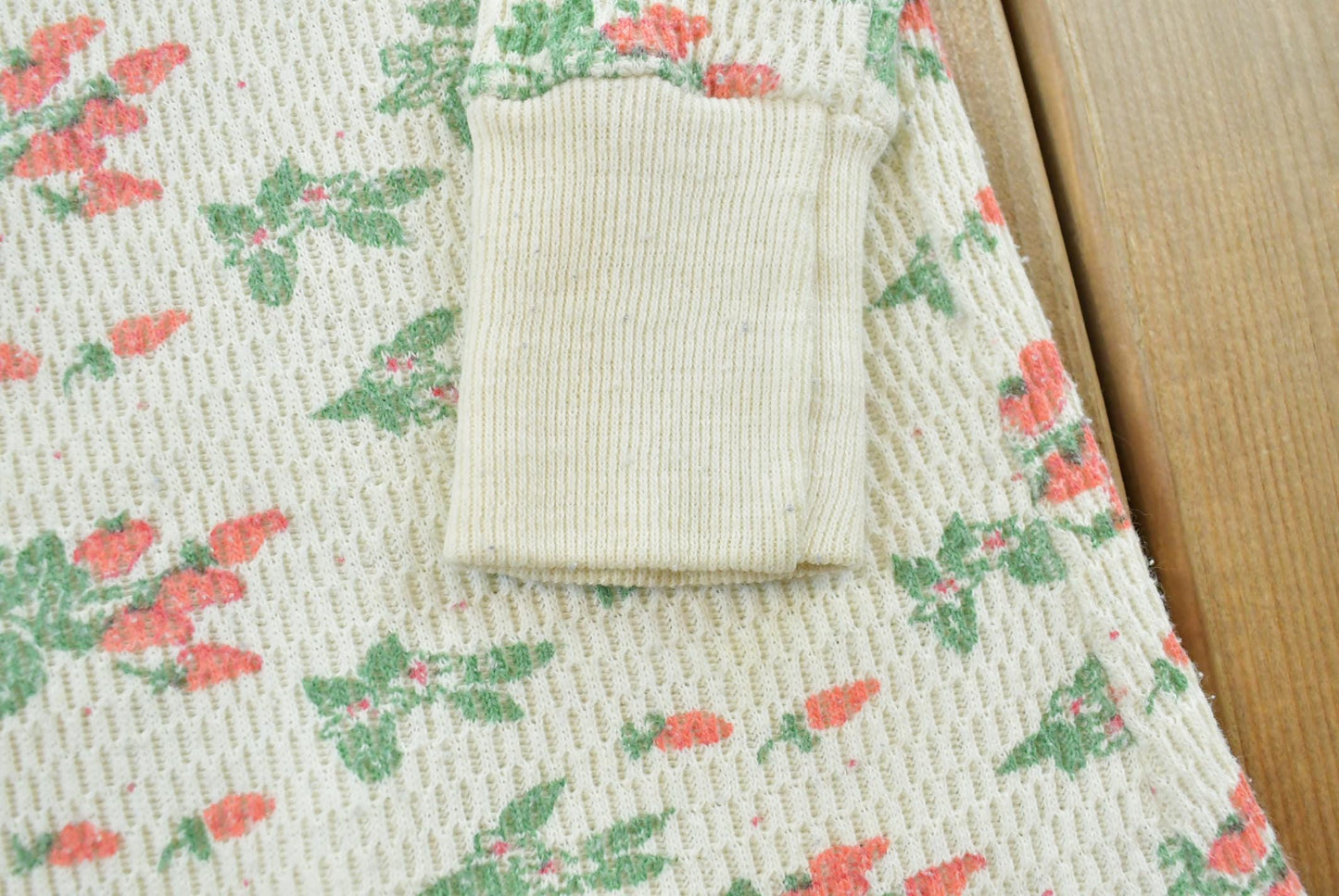 Vintage 1980s Healthknit Thermal Waffle Knit Strawberry Pattern Long Sleeve Mens S