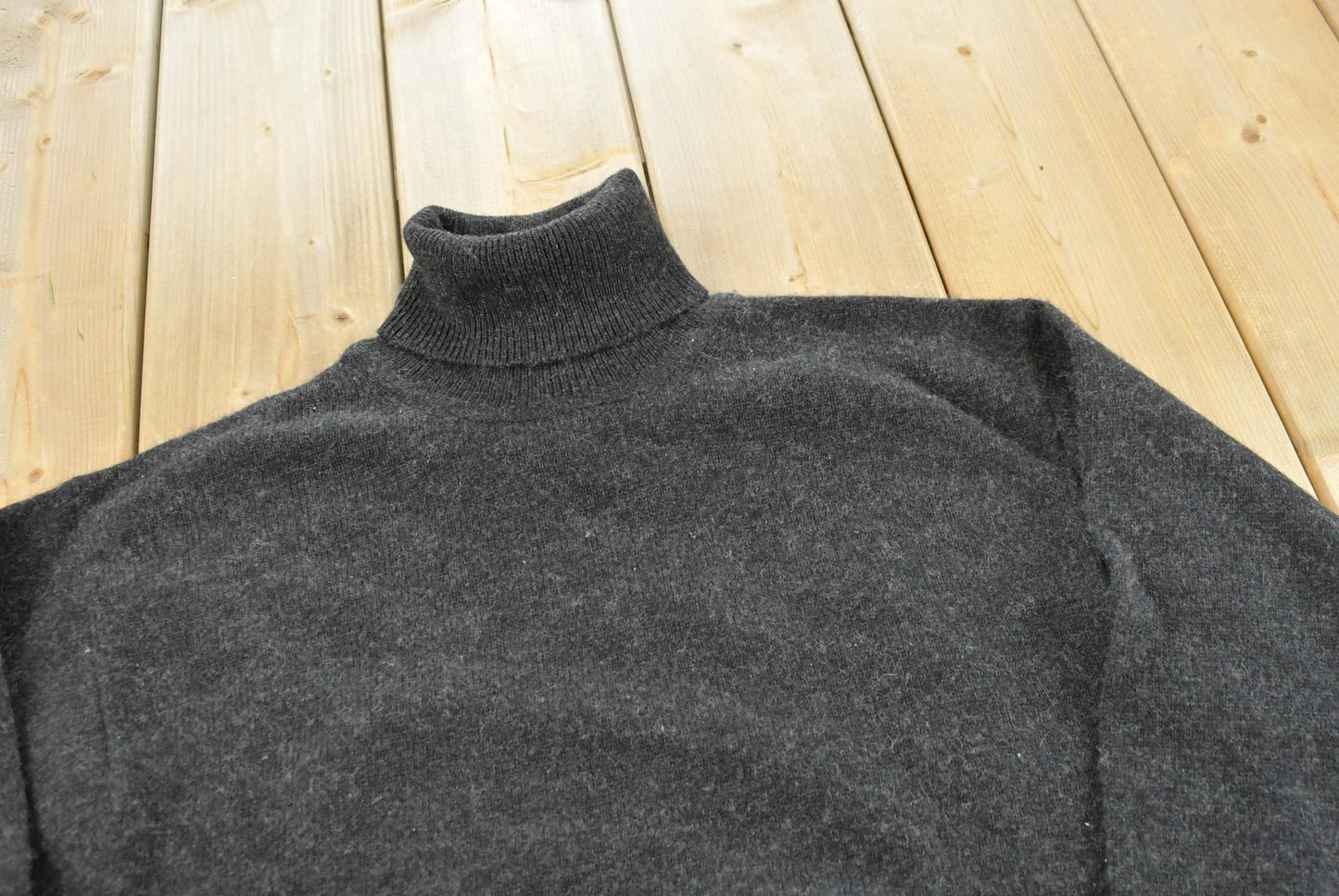 Vintage 1990s J Crew Wool Knit Turtleneck Sweater Men's M