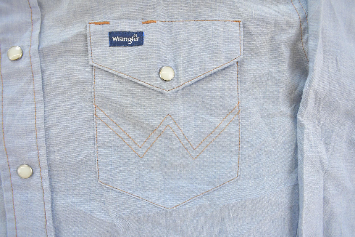 Vintage 1990s Wrangler Chambray Western Pearl Snap Button Up Shirt Men's M