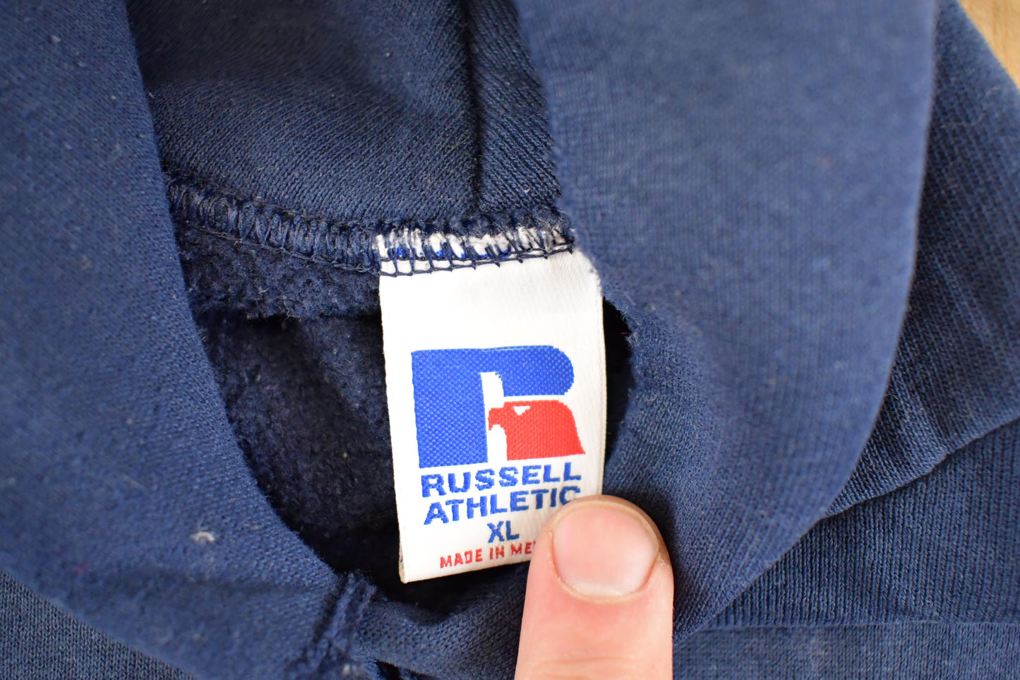 Vintage 1990s Russell Athletics Streetwear Blank Souvenir Hoodie Sweatshirt Men's L