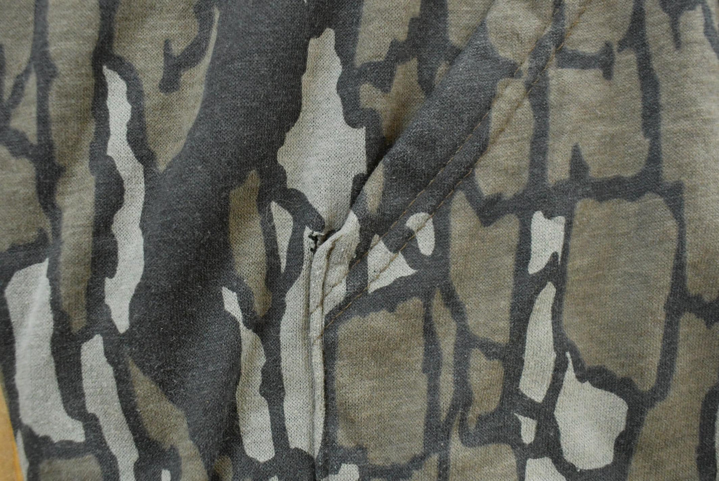 Vintage 1990s Ace Sportswear Realtree Trebark Camo Full Zip Graphic Fleece Lined Hoodie Sweatshirt Men's M