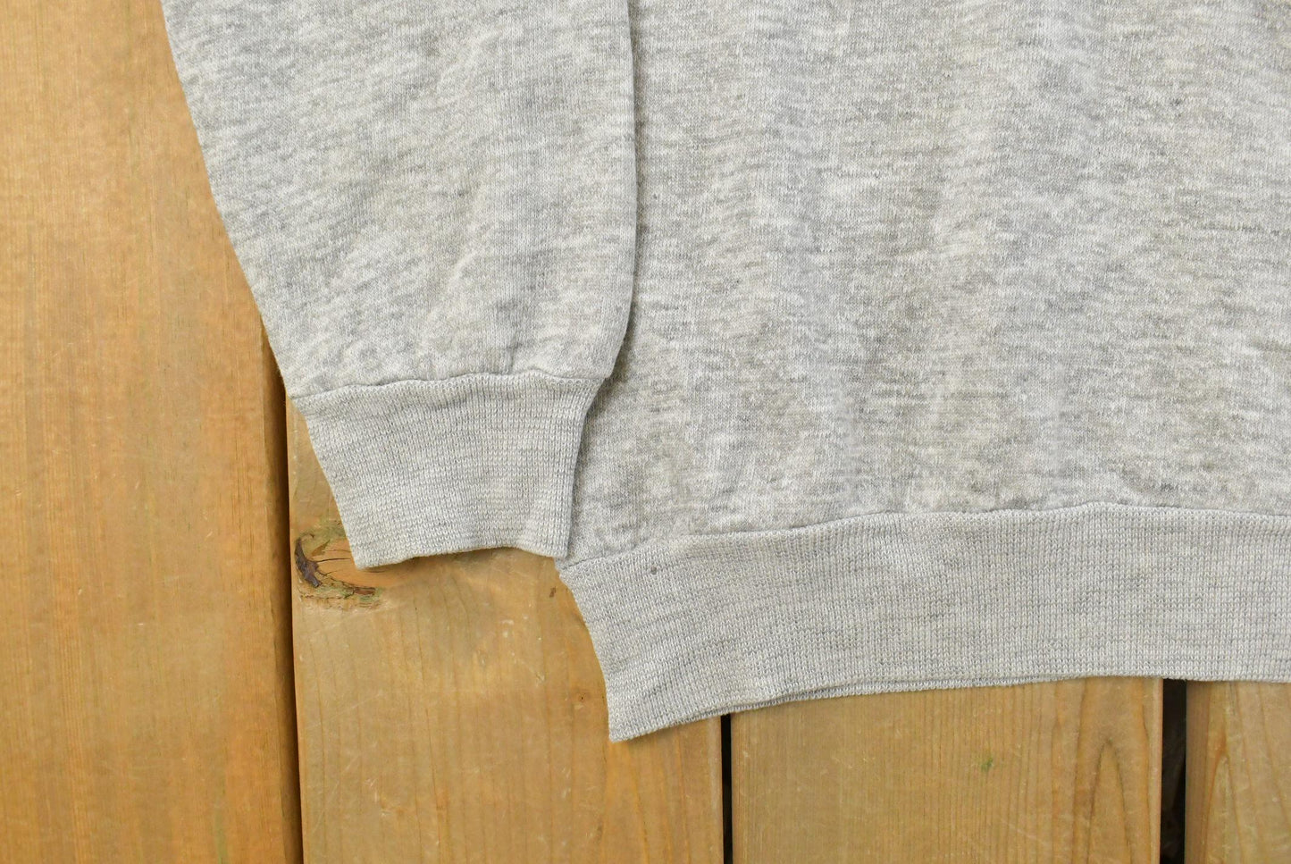 Vintage 1980s Fairfield University Crewneck Sweatshirt Men's Medium