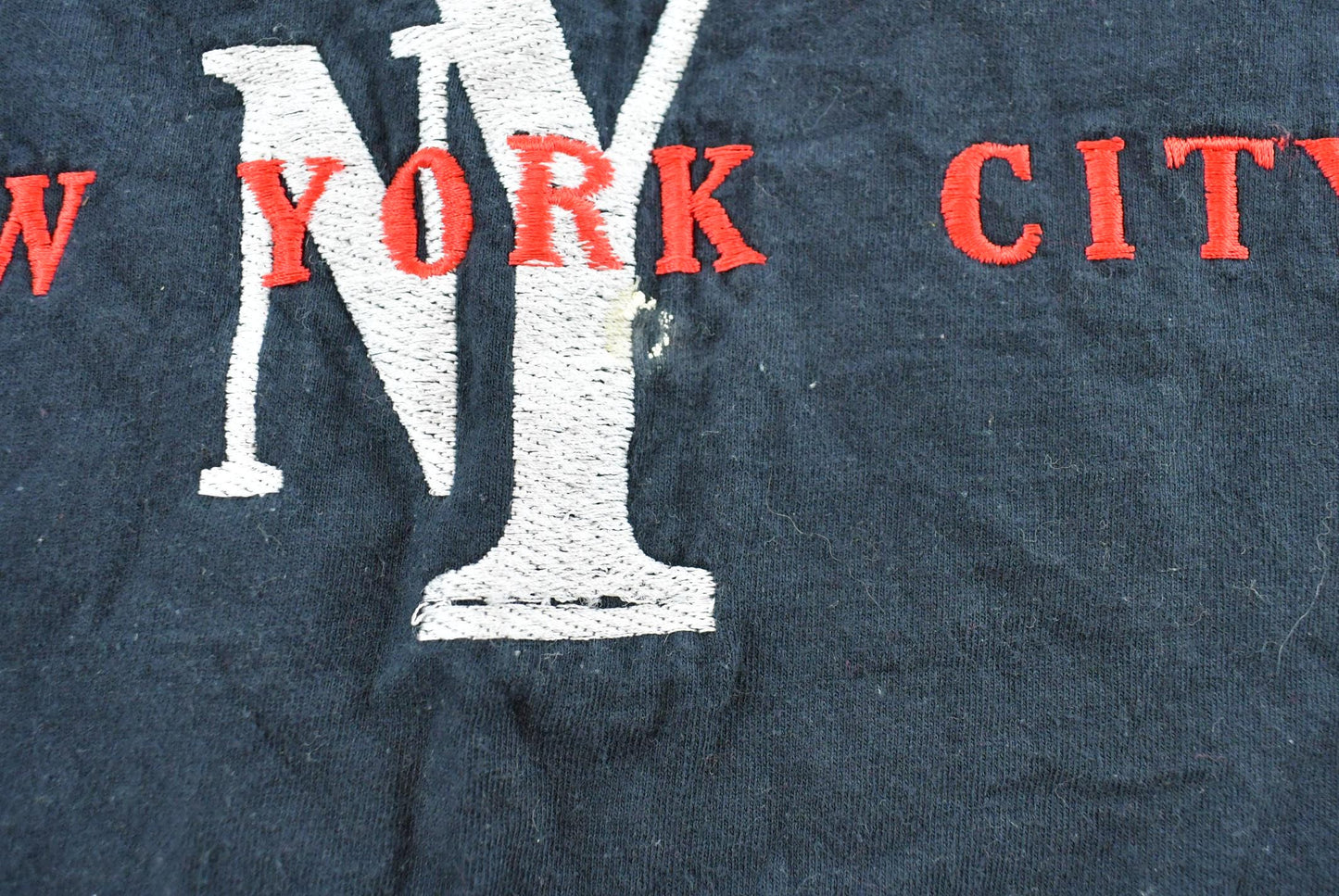 Vintage 2000s New York City Embroidered Graphic Souvenir Travel T-Shirt Mens L