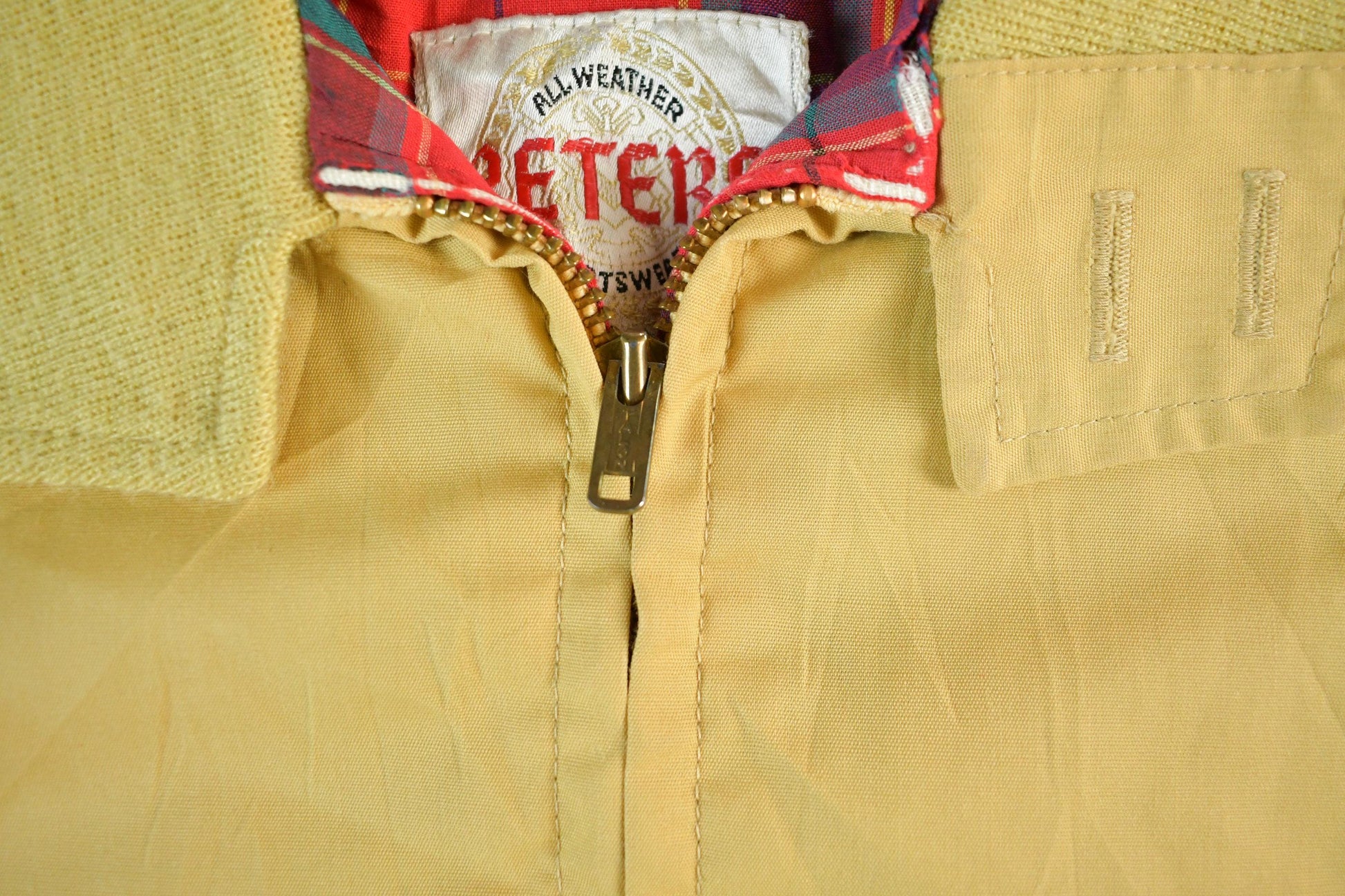 1960s Vintage Harrington Jacket Mens M-L Plaid Lined Windbreaker from propervintagecanada