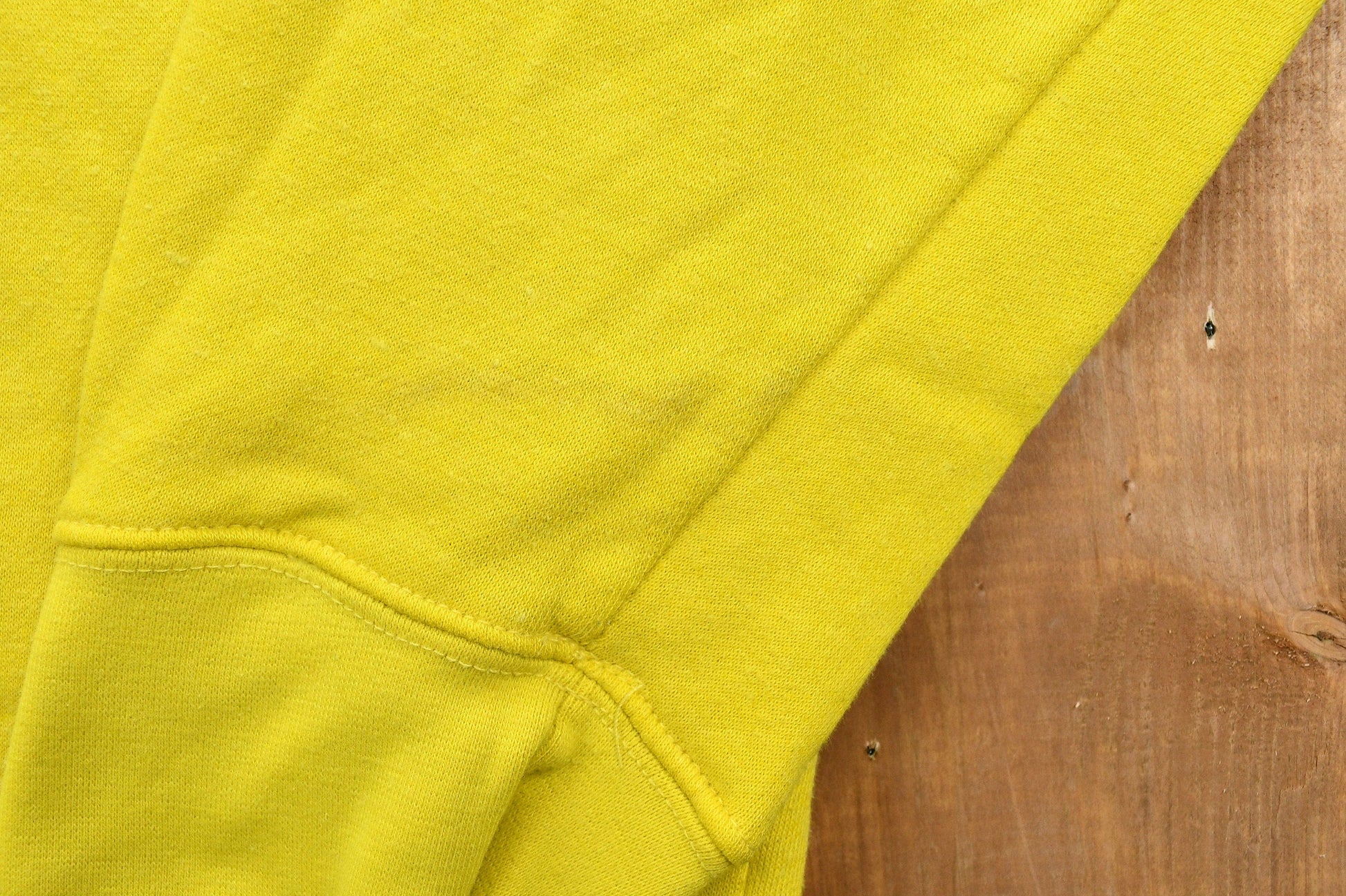1990s Michigan Wolverines Crewneck Sweatshirt Men's Medium from propervintagecanada