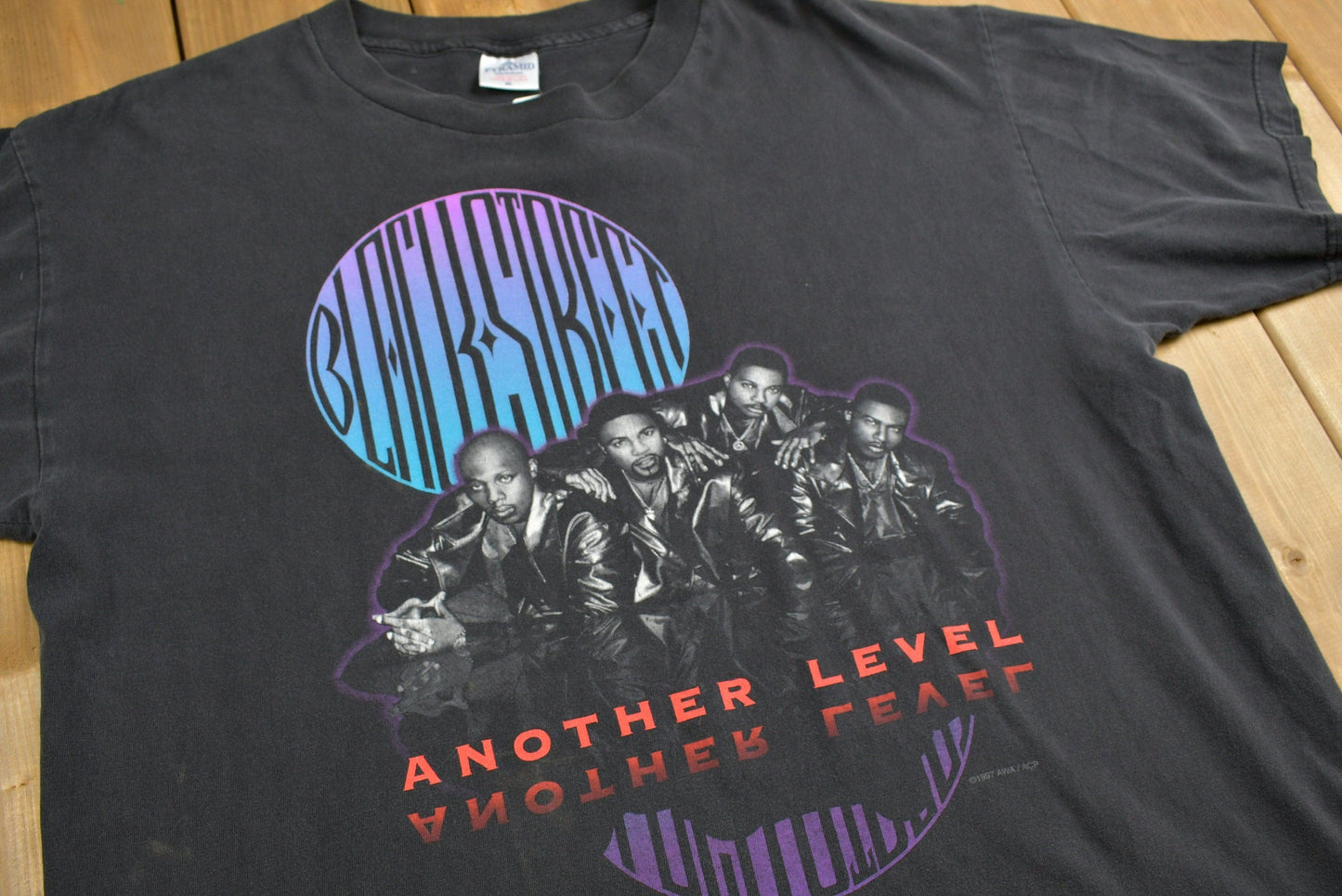 1997 Black Street No Diggity Tour T-shirt from propervintagecanada