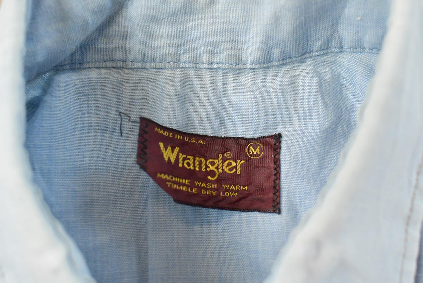 Vintage 1980s Wrangler Denim South Western Style Pearl Snap Button Up Chambray Short Sleeve Shirt Mens M