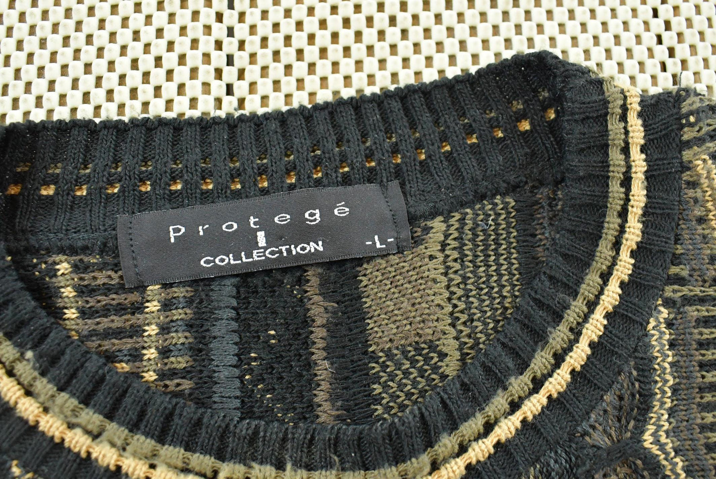 Vintage 1990s Protégé 3D Cable Knit Crewneck Sweater Men's L