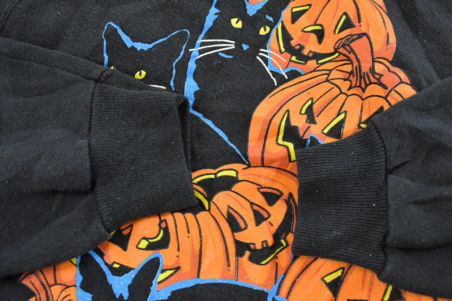 Vintage 1990s Halloween Pumpkin Raglan Crewneck Sweatshirt Men's M-L