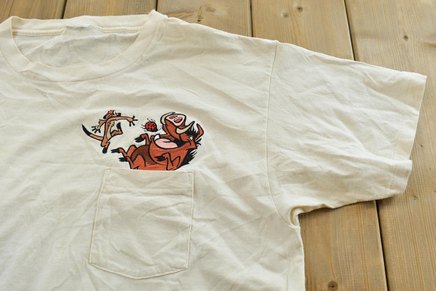 Vintage 1990s The Lion King Timon and Pumba Embroidered Disney Cartoon Promo Pocket T-Shirt Mens L