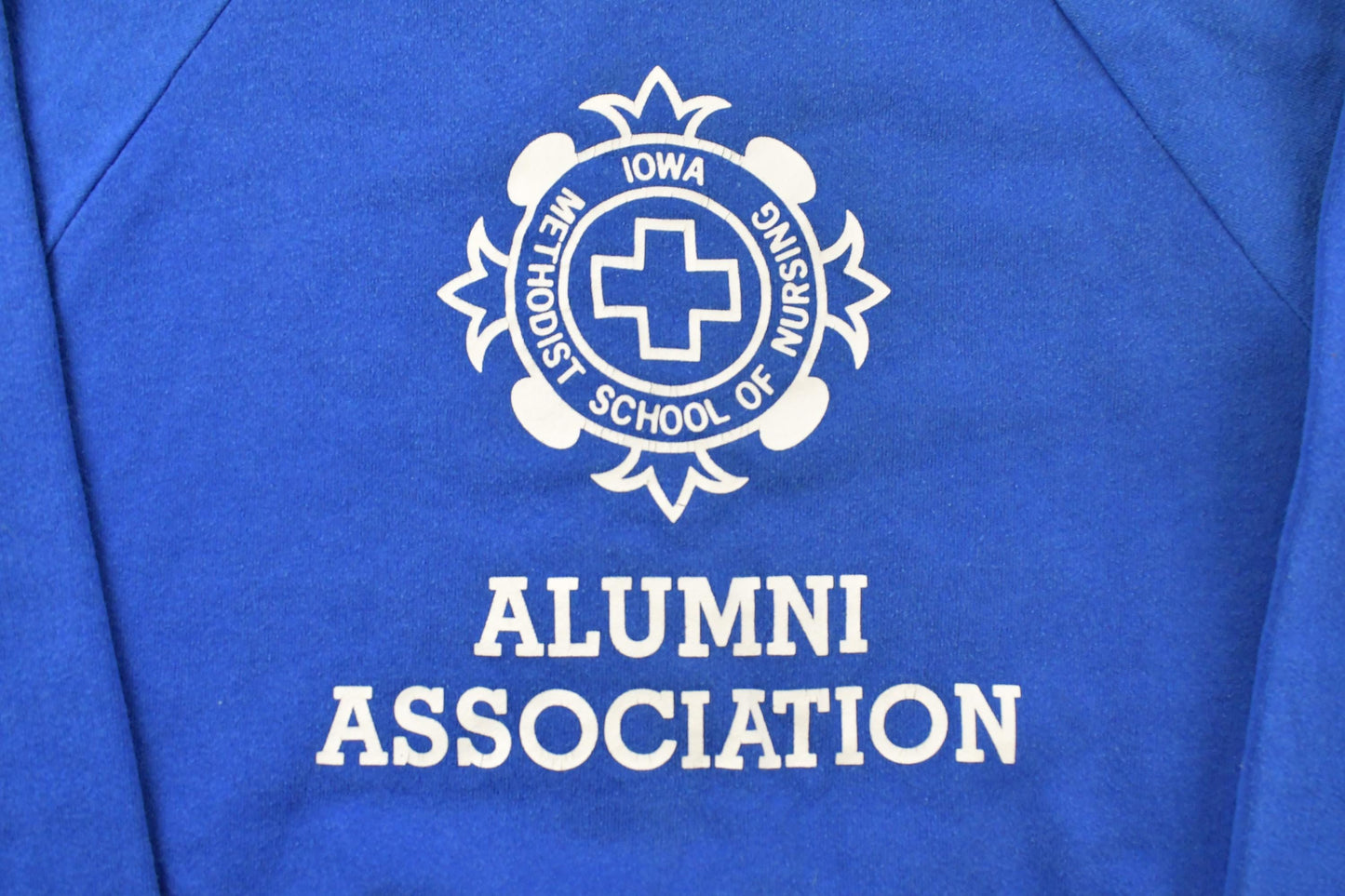 Vintage 1980s Iowa Methodist School of Nursing Crewneck Sweatshirt Men's Medium