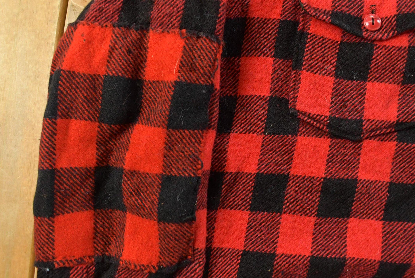 Vintage 1980s Woolrich Buffalo Plaid Flannel Button Up Shirt Men's XL