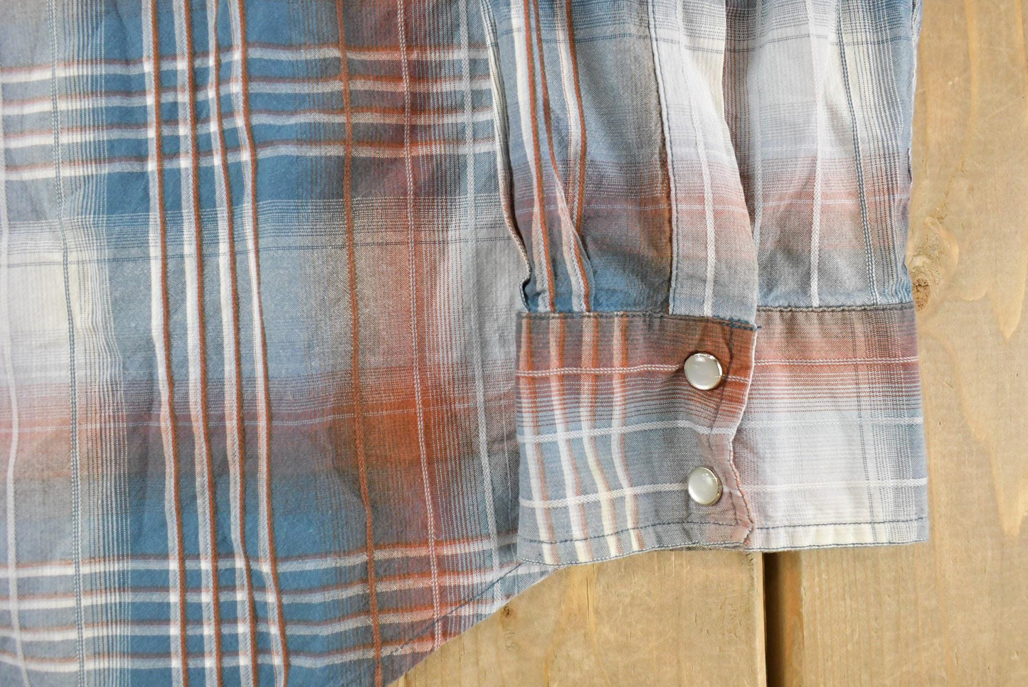 Vintage 2000s Wrangler Cowboy Cut Western Pearl Snap Shirt Men's XL