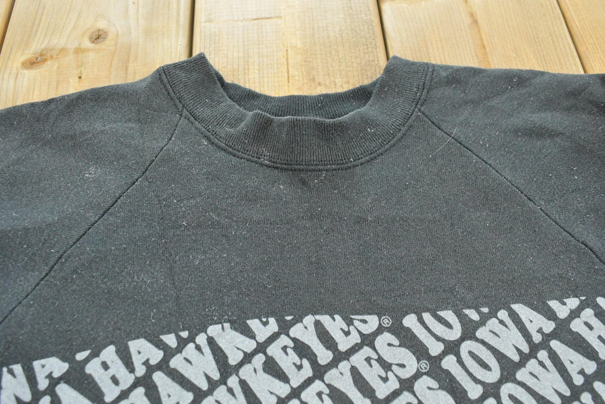 Vintage 1990s University of Iowa Hawkeyes Collegiate Crewneck Sweatshirt Men's M