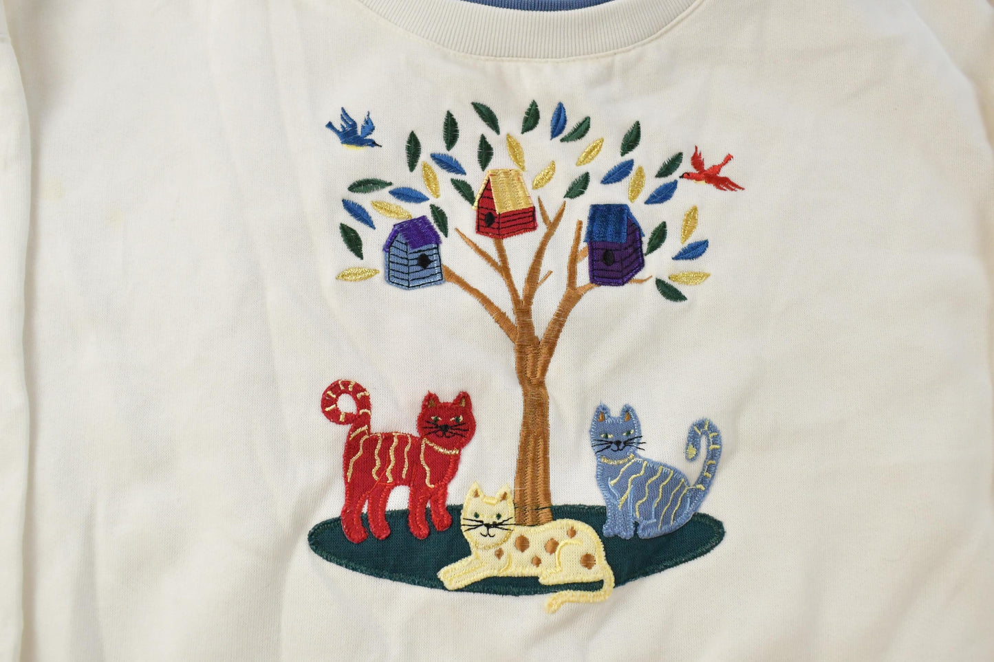 Vintage 1990s Cat Embroidered Cute Grandma Style Crewneck Sweatshirt Men's Large