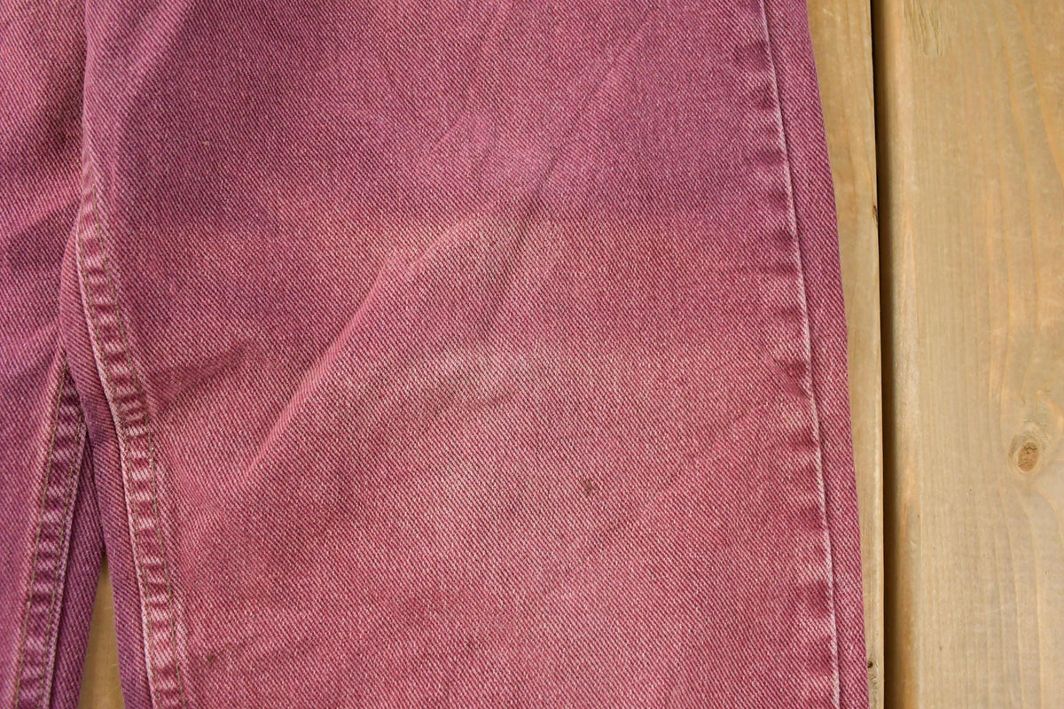 Vintage 1990s Distressed Levi's 550 Relaxed Tapered Fit Denim Jeans Men's 33 x 31