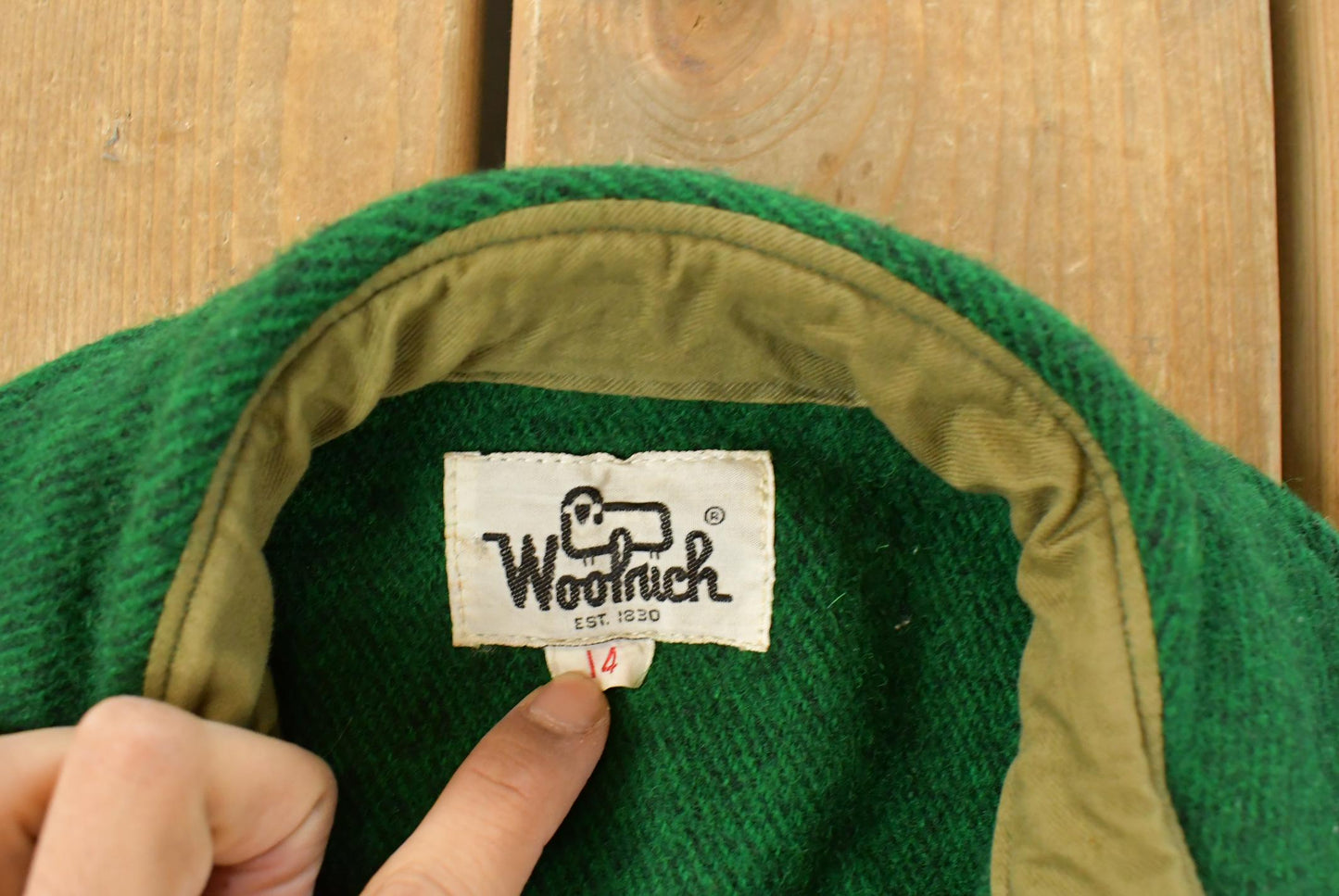 Vintage 1980s Woolrich Flannel Button Up Shirt Shacket Men's Small