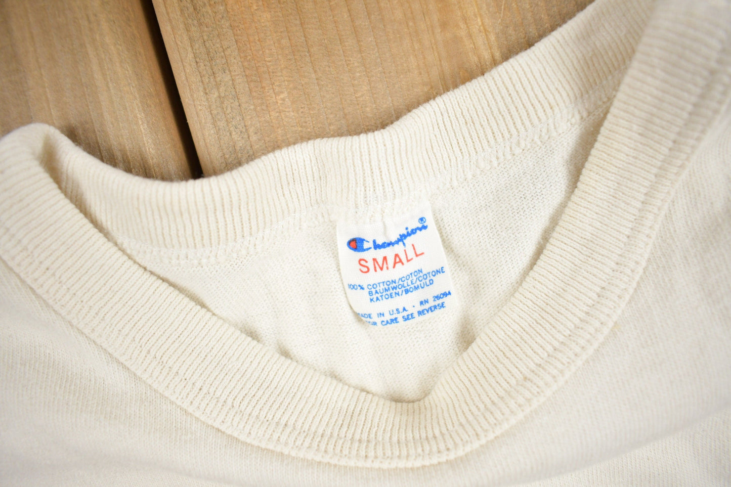 Vintage 1980s University Of Notre Dame Fighting Irish Champion T Shirt Single Stitch Collegiate Shirt Men's XS