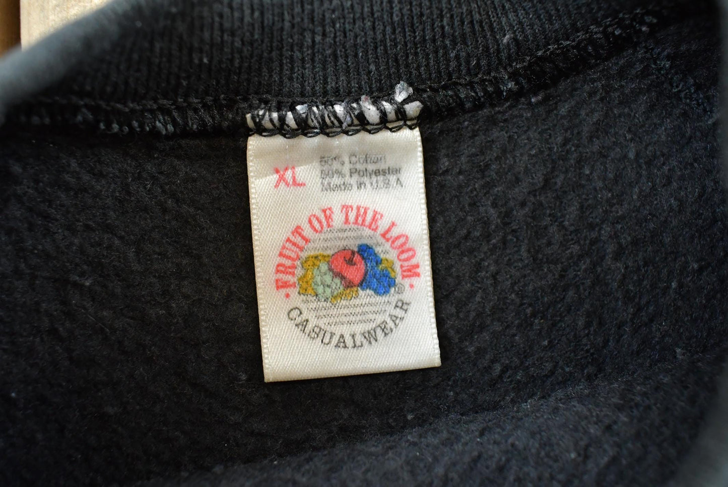 Vintage 1990s Fruit of the Loom Blank Raglan Crewneck Sweatshirt Men's L