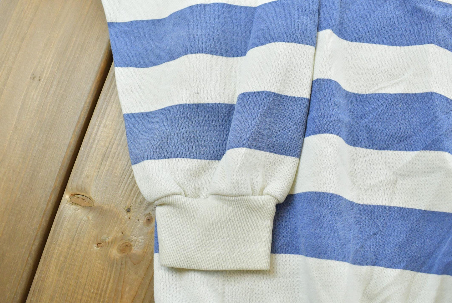 Vintage 1980s 10th Gear Striped Globe Print Crewneck Sweatshirt Men's M