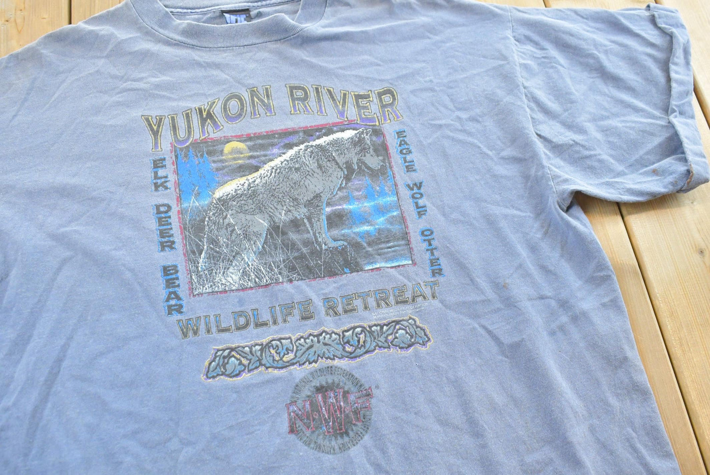 Vintage 1990s Yukon River Wildlife Retreat Wolf T-Shirt Mens 2XL
