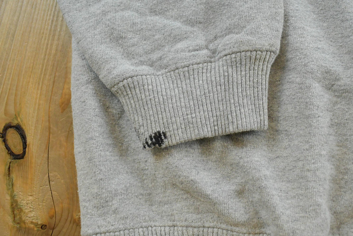 Vintage 1990s Men Don't Need Instructions Mills Fleet Farm Farming Funny Promotional Souvenir Crewneck Sweatshirt Men's M