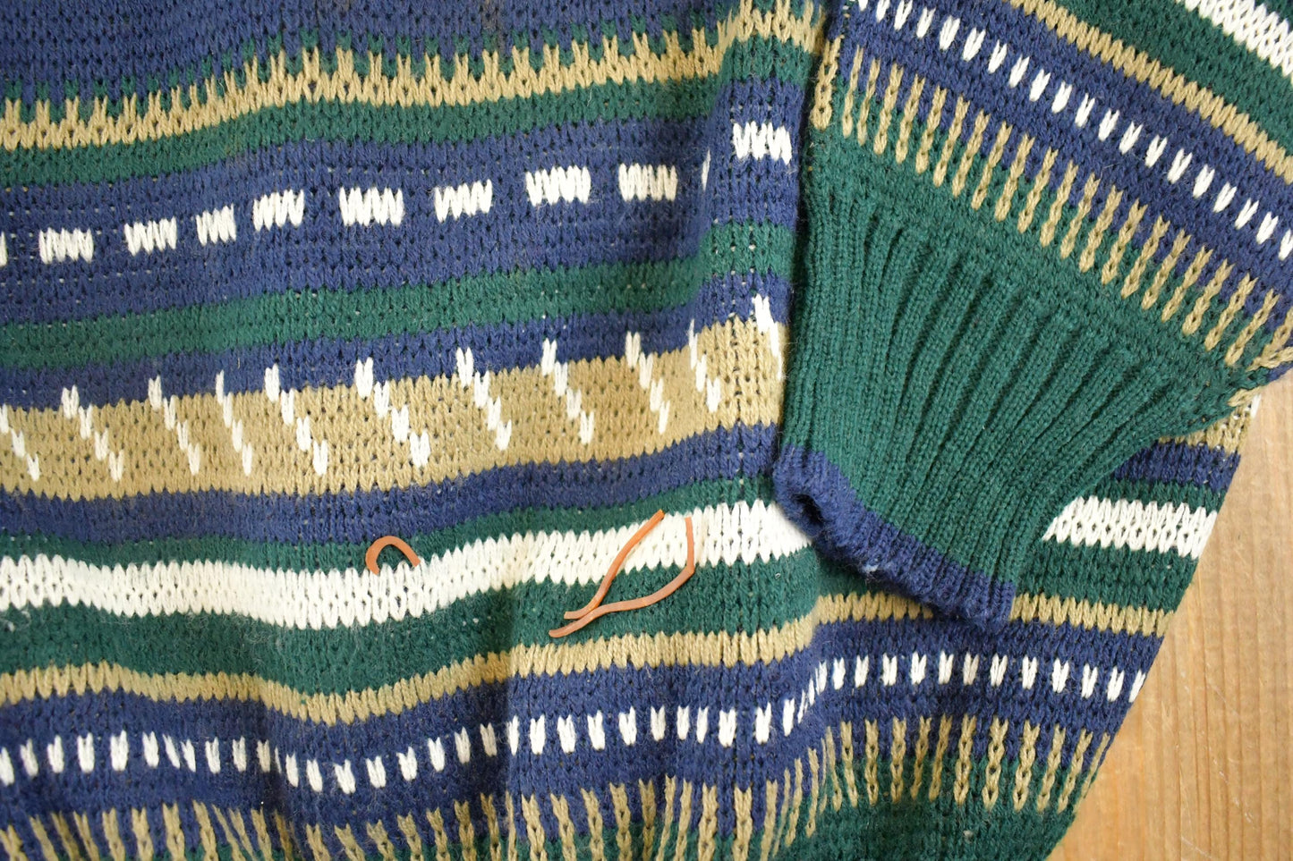 Vintage 1990s Van Heusen Knit Crewneck Sweater Men's M