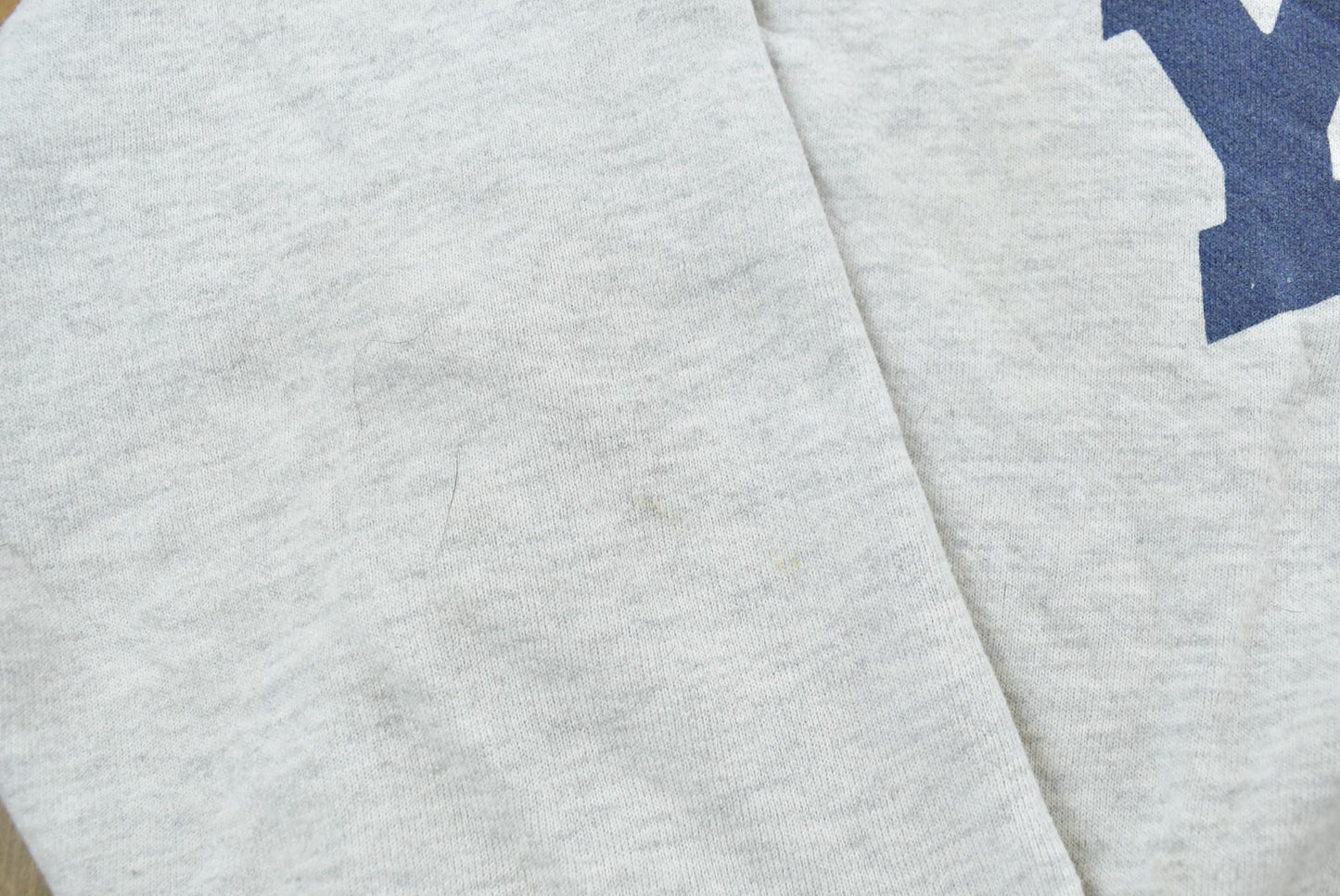 Vintage 2000s Yale University Crewneck Sweatshirt Men's M / 00s Collegiate Sweater / Bulldogs / Ivy League / Y2K Streetwear