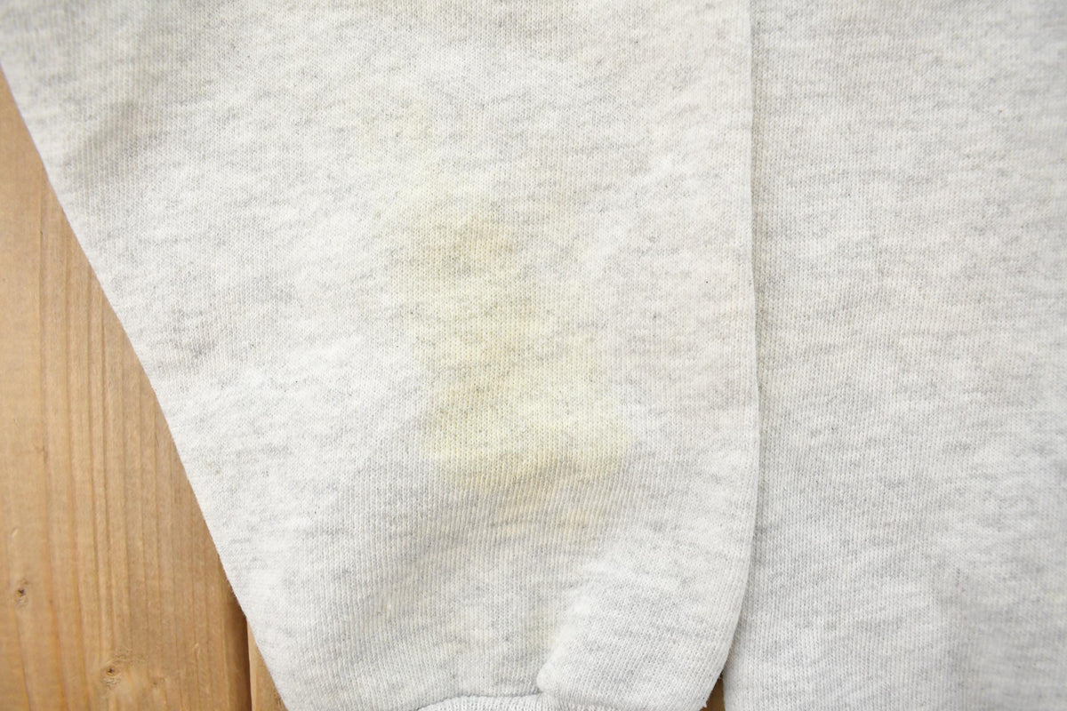 Vintage 1990s Hutch Hockey Graphic Collegiate Crewneck Sweatshirt Men's M