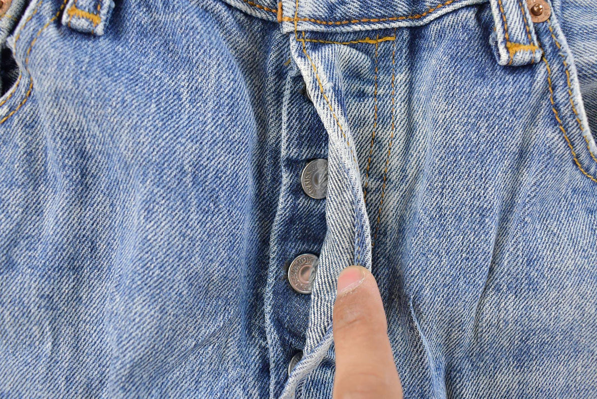 Vintage 2000s Levi's 501 Original Fit Denim Jeans Men's 32 x 31