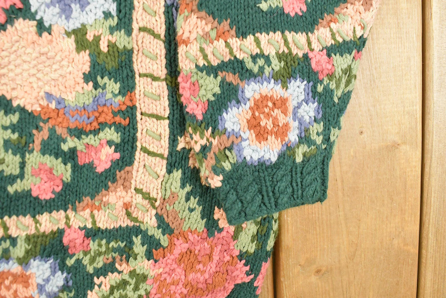 Vintage 1990s Crystal-Kobe Knit Floral Sweater Women's Large