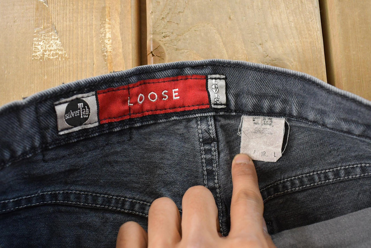 Vintage 1990s Levi Silver Tab Loose Denim Jeans Womens 28 x 31