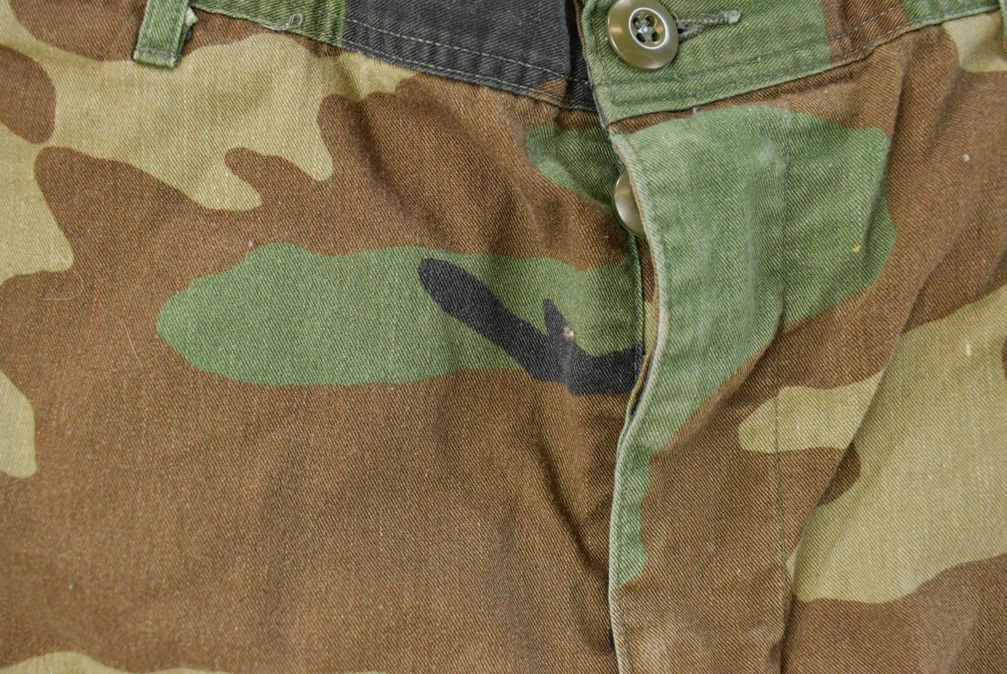 Vintage 2000s Army Military Woodland Camo Cargo Pants Men's M Short