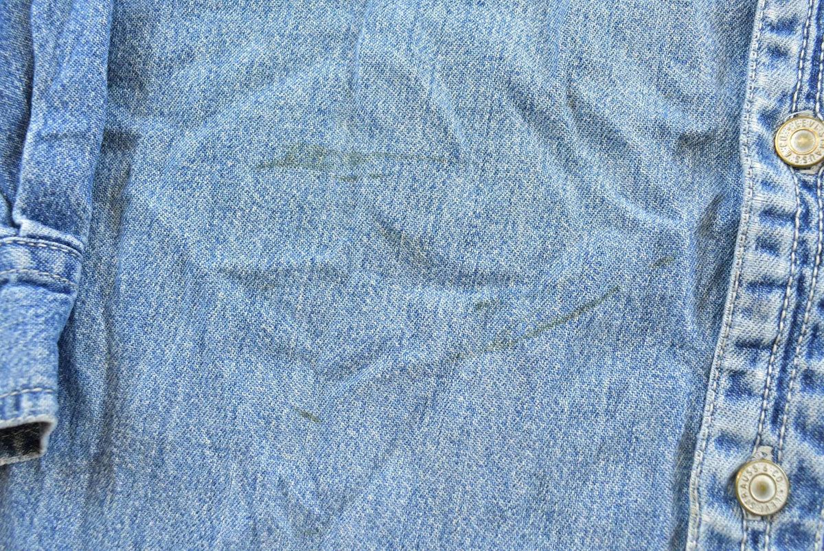 Vintage 1990s Distressed Levis Red Tab Denim Heavyweight Button Up Shirt Men's XL
