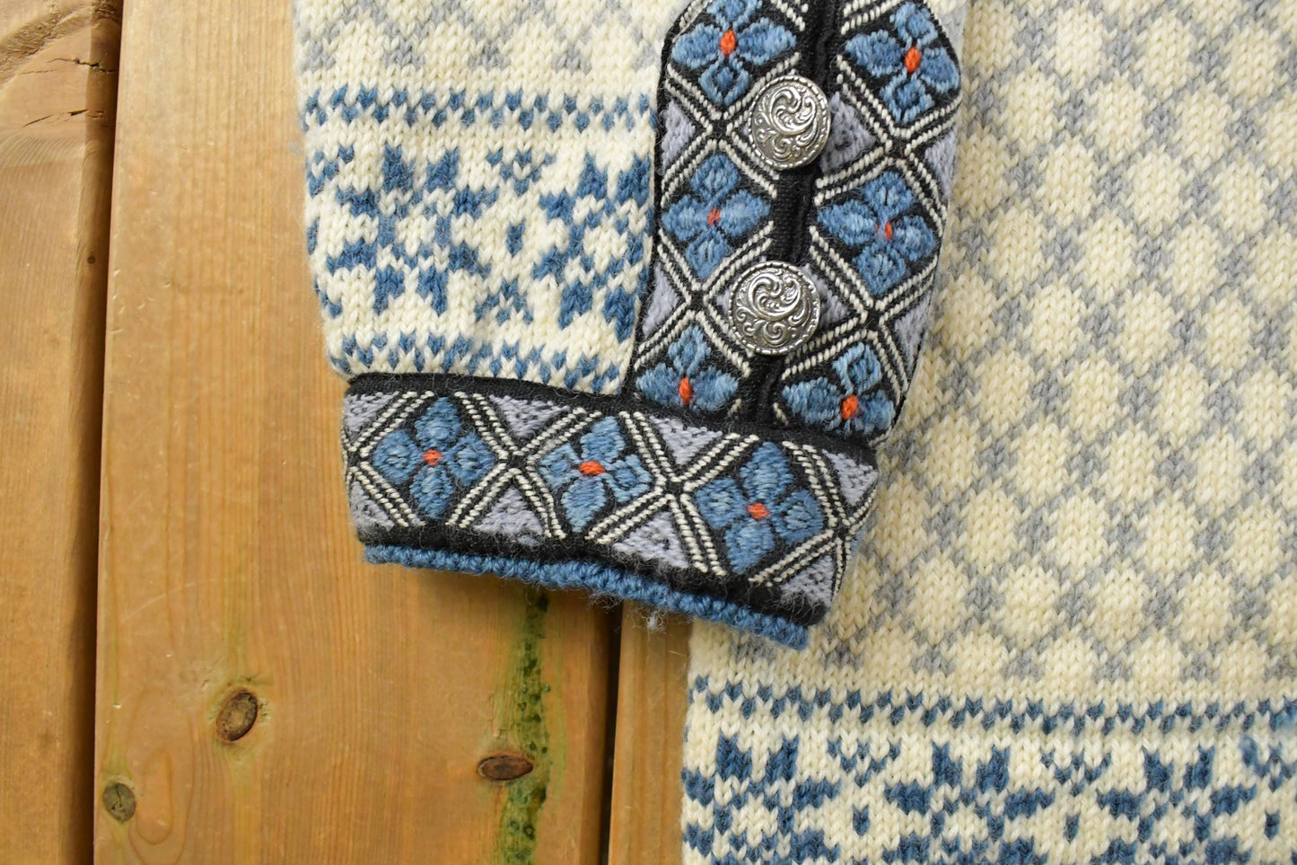 Vintage 1990s Dale Of Norway Wool Knit Cardigan Sweater Women's XL