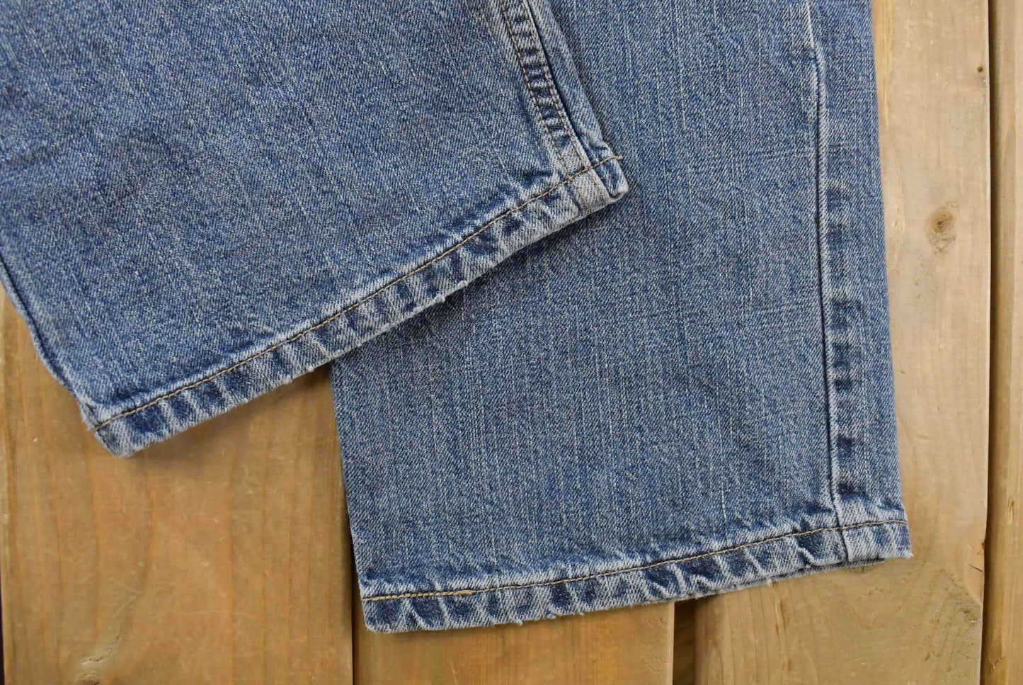 Vintage 2000s Levi's 559 Relaxed Straight Fit Denim Jeans Men's 35 x 34
