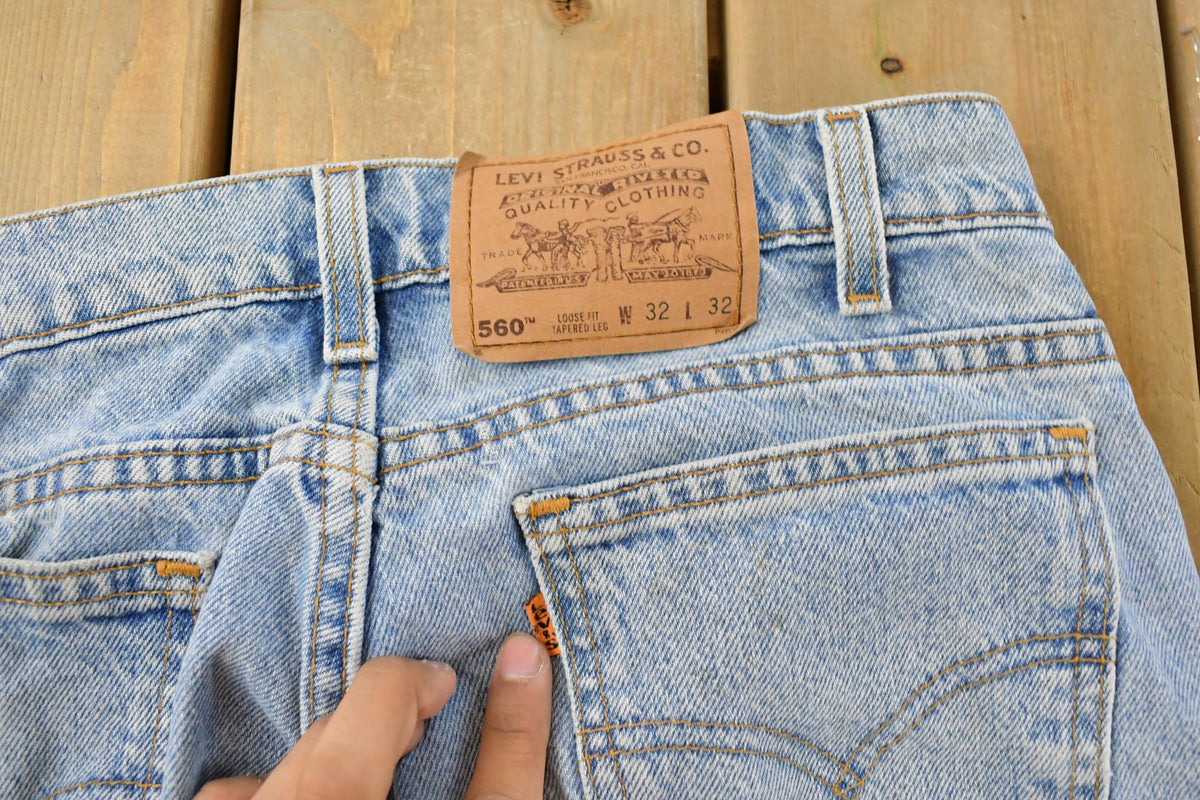 Vintage 1990s Levi's Orange Tab 560 Loose Tapered Denim Jeans Men's 32 x 31