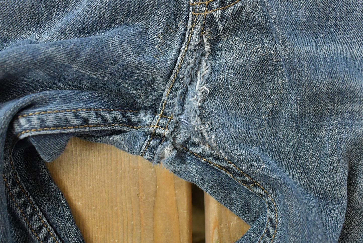 Vintage 2000s Levi's 559 Relaxed Straight Fit Denim Jeans Men's 33 x 31