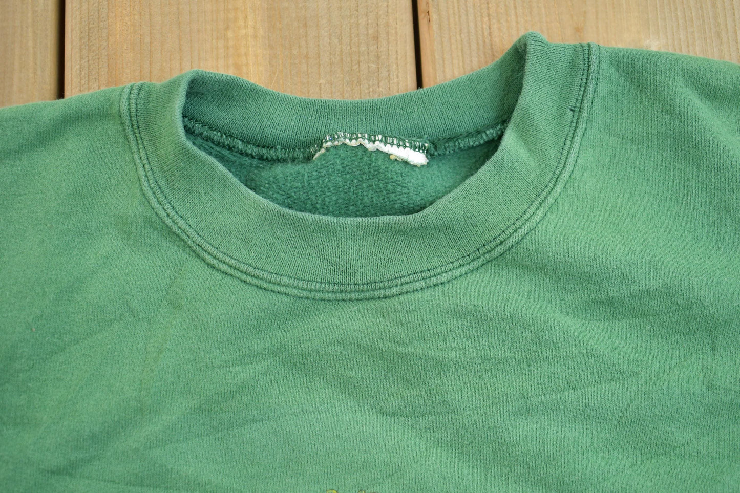 Vintage 1990s Daisy Graphic Crewneck Sweater Men's Large