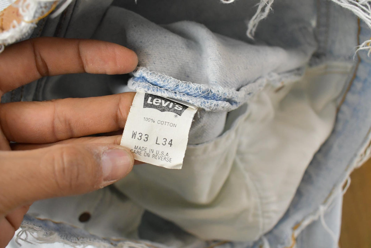 Vintage 1990s Levi's 550 Relaxed Tapered Fit Denim Jeans Men's 32 x 32.5