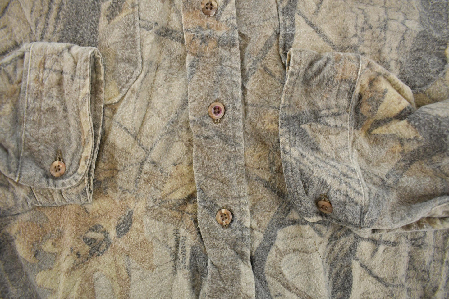 Vintage 1990s Woolrich Real Tree Camouflage Button Up Shirt Men's XL