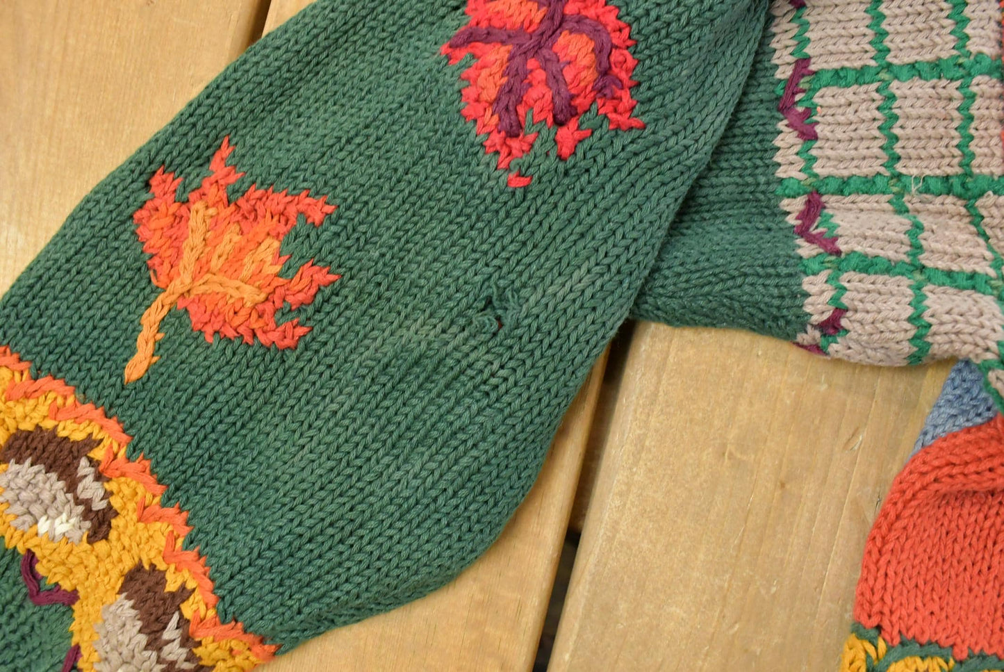 Vintage 1990s Hand Knitted Autumn Theme North Isle Cardigan Sweater Women's L