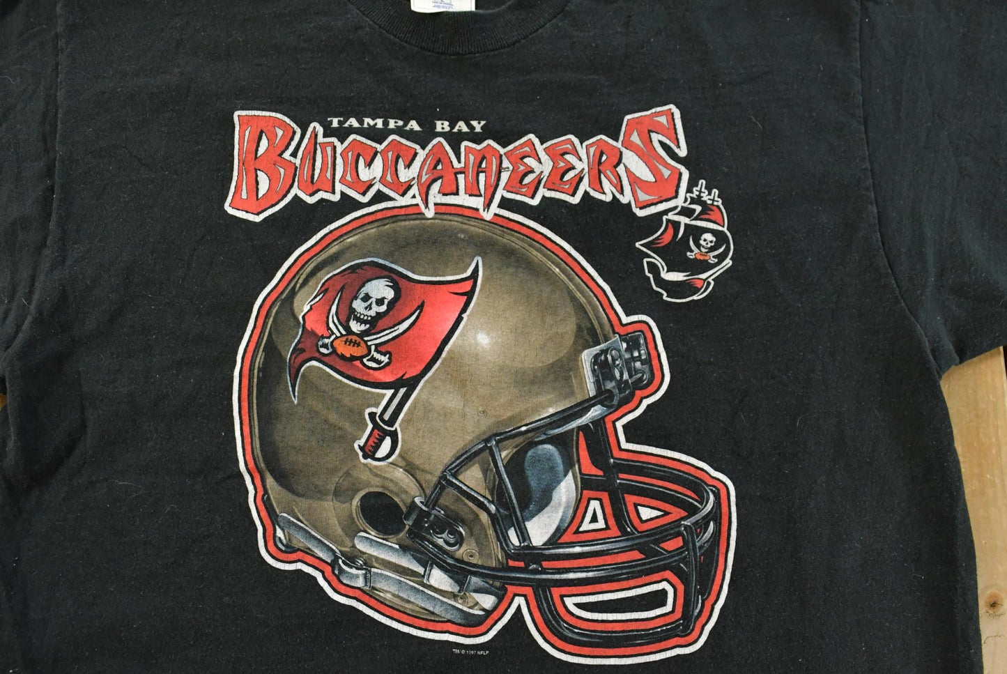 Vintage 1990s Tampa Bay Buccaneers NFL T-Shirt Men's Large