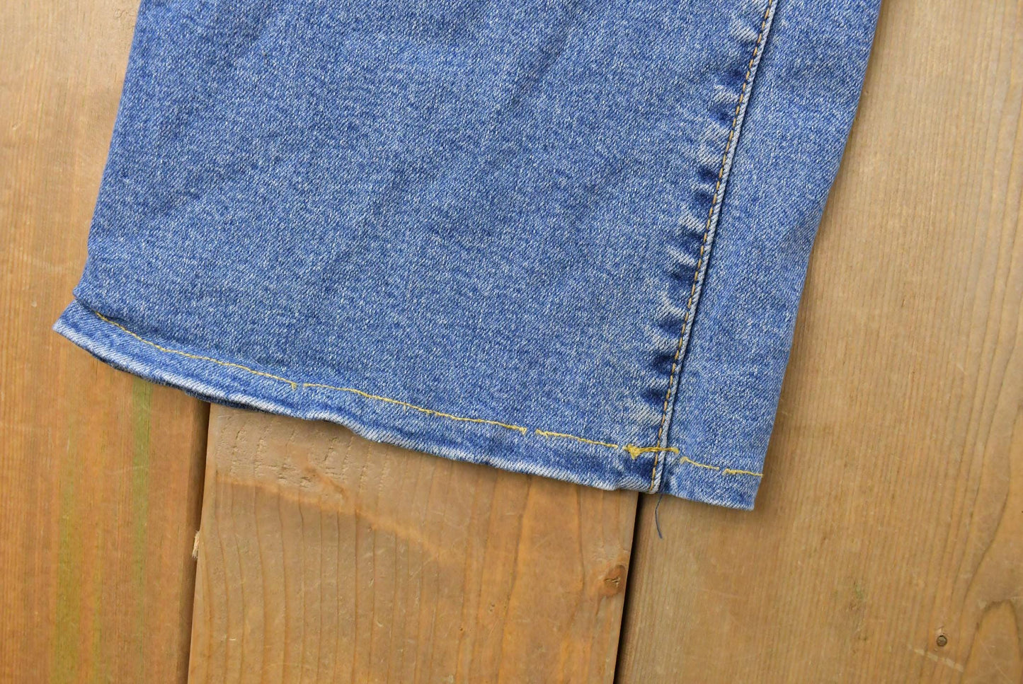 Vintage 2000s Levi's 550 Relaxed Bootcut Fit Denim Jeans Men's 34 x 29